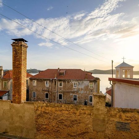 On The Rock Apartments Szybenik Zewnętrze zdjęcie