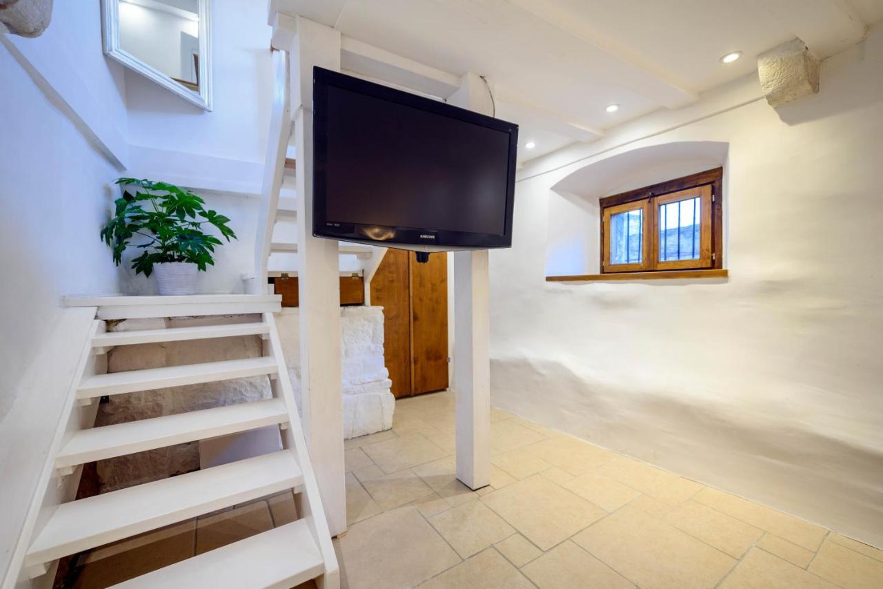 On The Rock Apartments Szybenik Zewnętrze zdjęcie